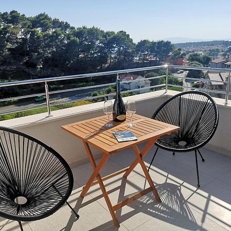 Memori Bed&Breakfast Rab Town Esterno foto