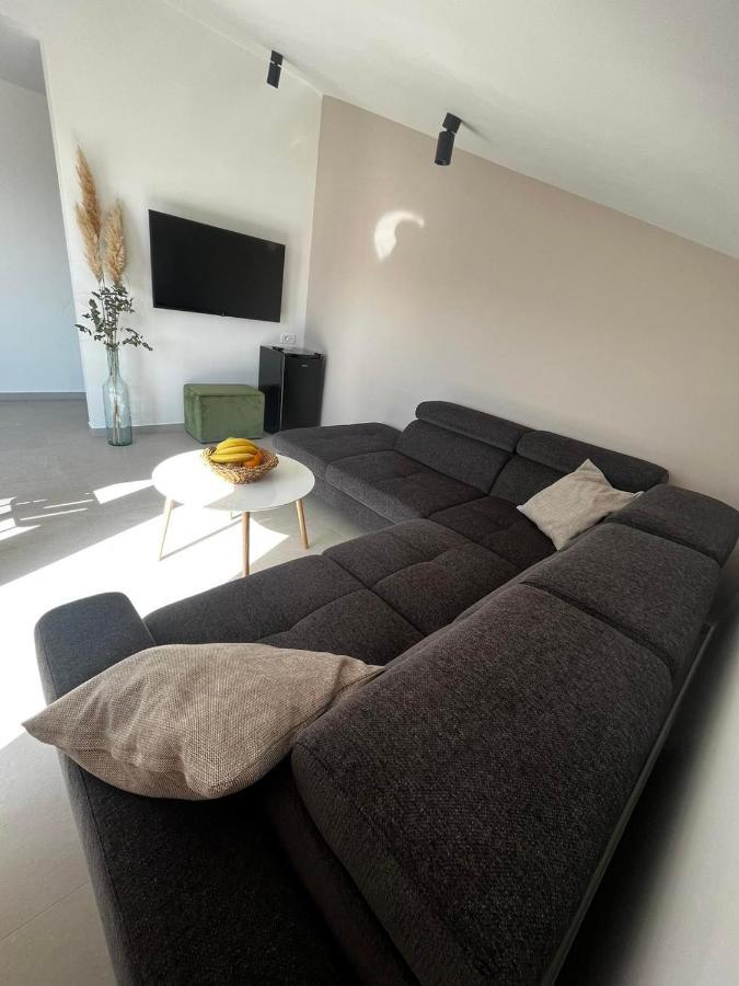 Memori Bed&Breakfast Rab Town Esterno foto