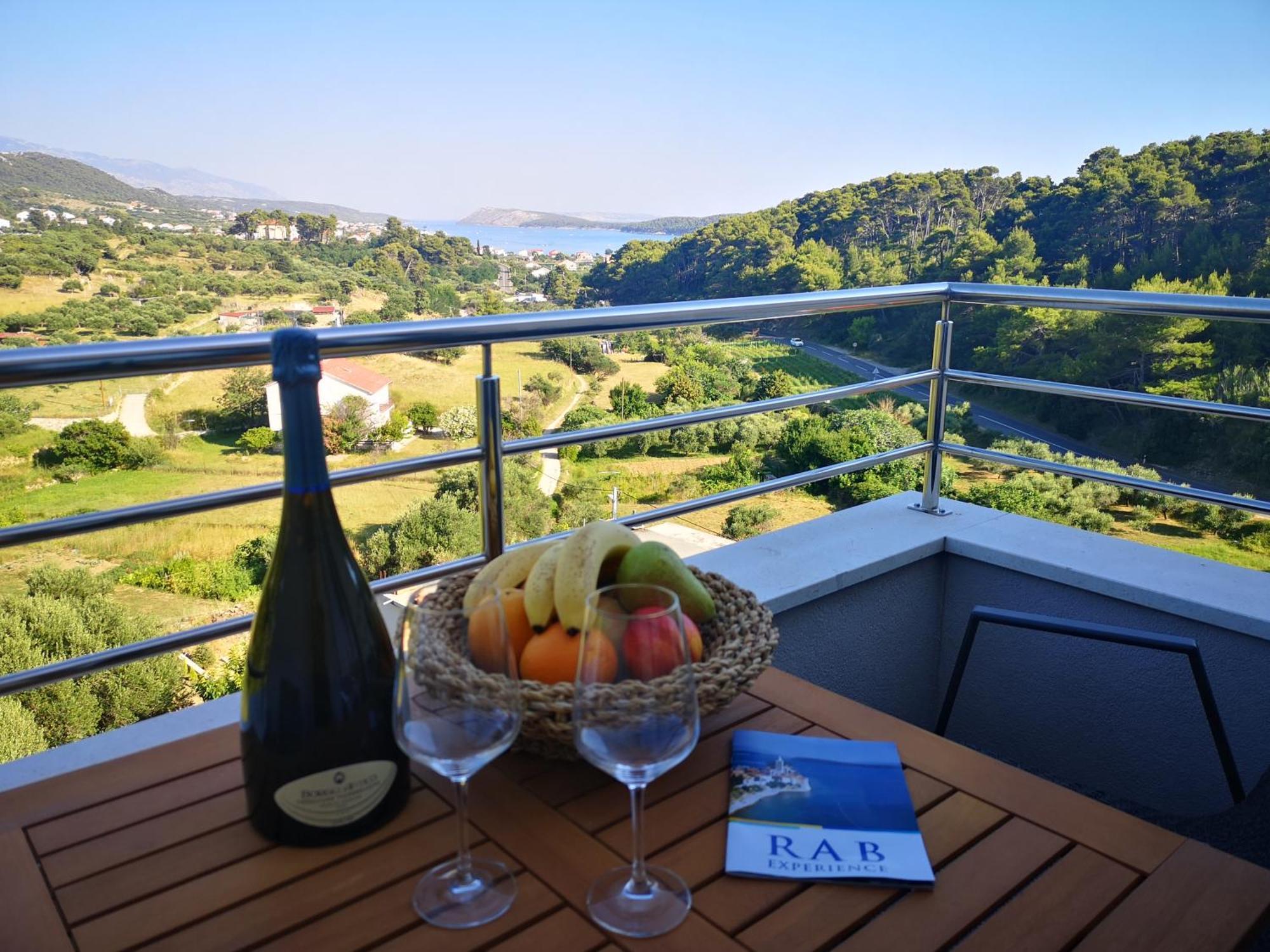 Memori Bed&Breakfast Rab Town Esterno foto