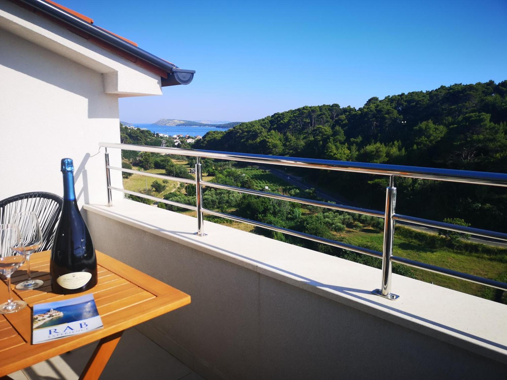Memori Bed&Breakfast Rab Town Esterno foto
